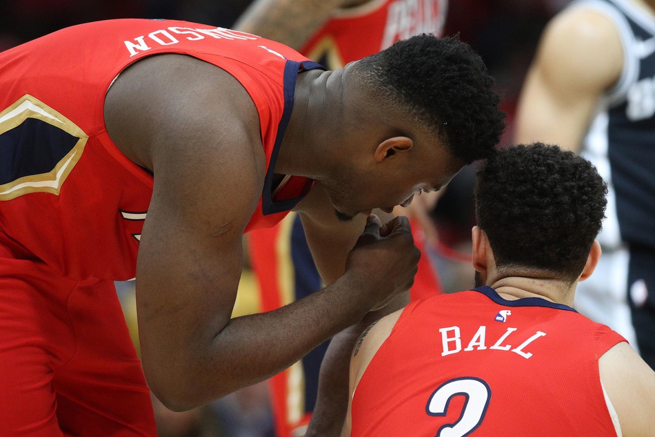 锡安首秀22+7末节砍17分 鹈鹕不敌马刺