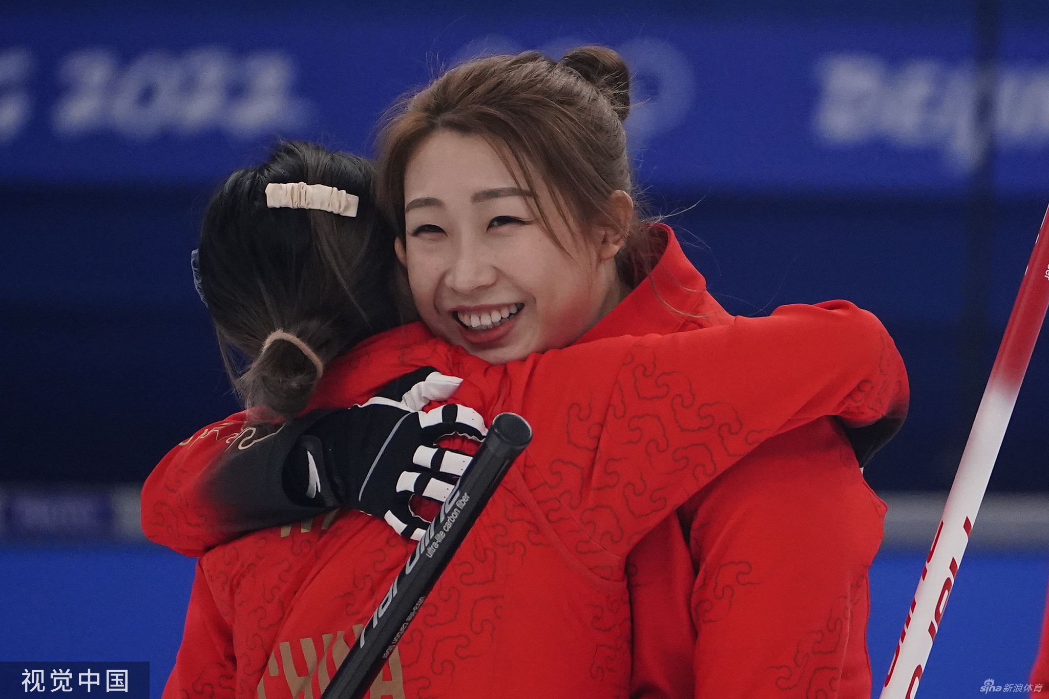 女子冰壶循环赛中国8-4击败英国