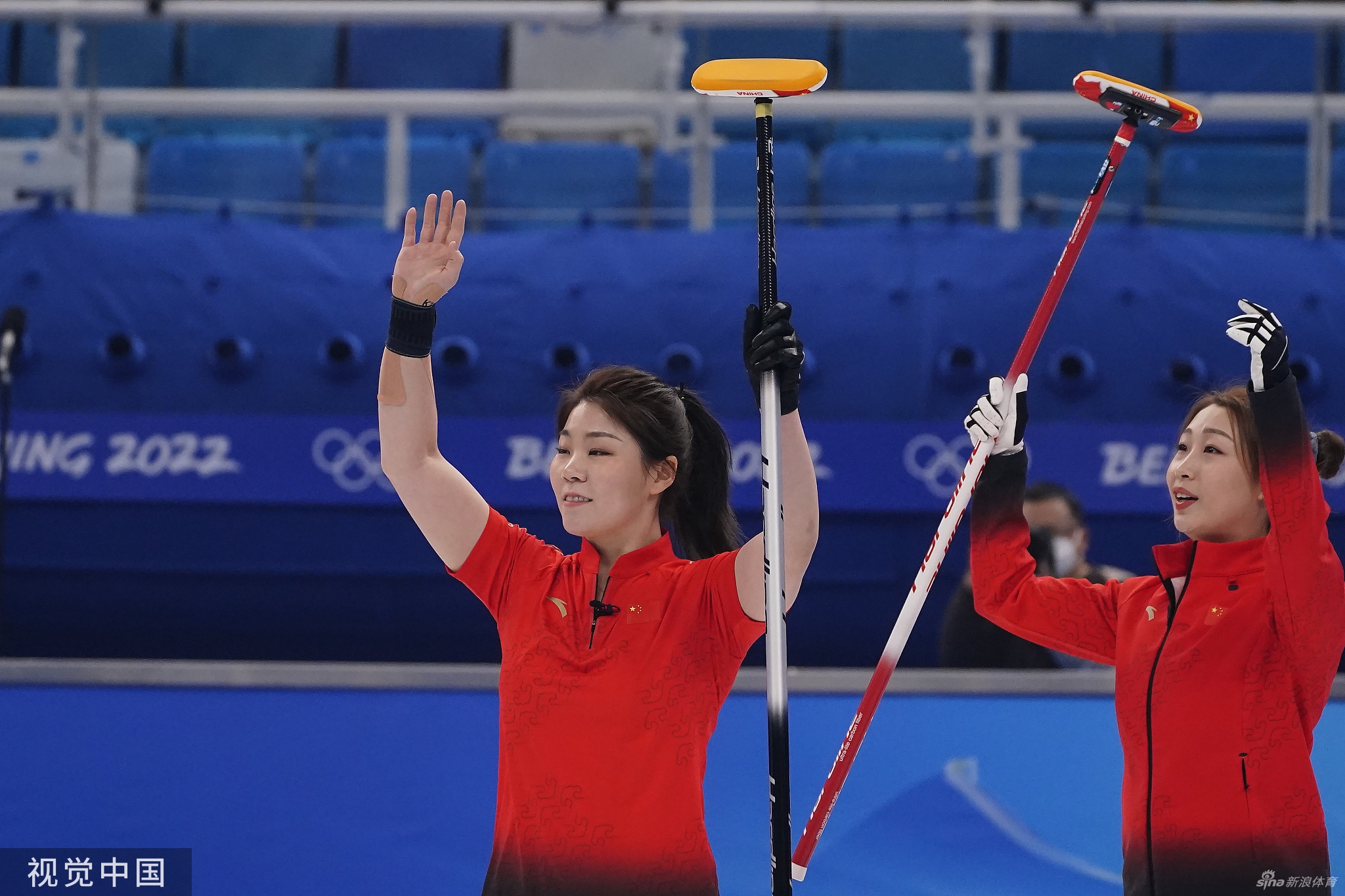 女子冰壶循环赛中国8-4击败英国