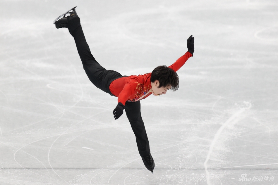 新浪直击男单自由滑金博洋获第四
