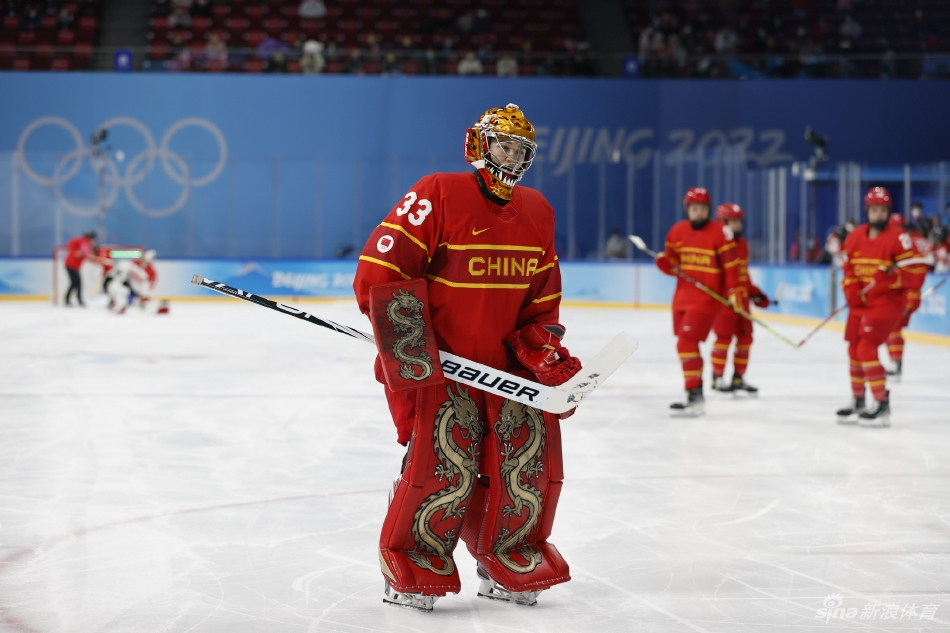 新浪直击中国女冰点球大战2-1逆转日本