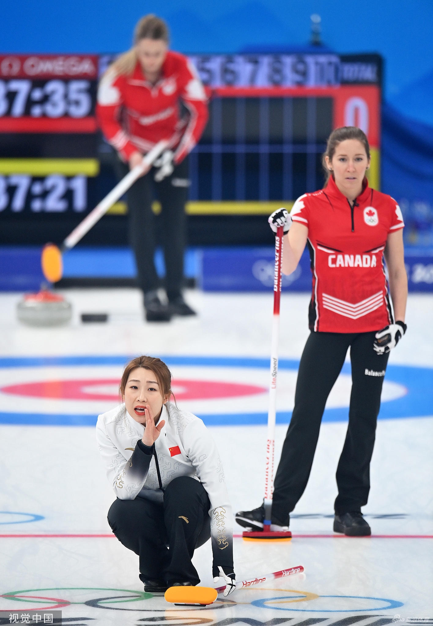 女子冰壶循环赛中国vs加拿大