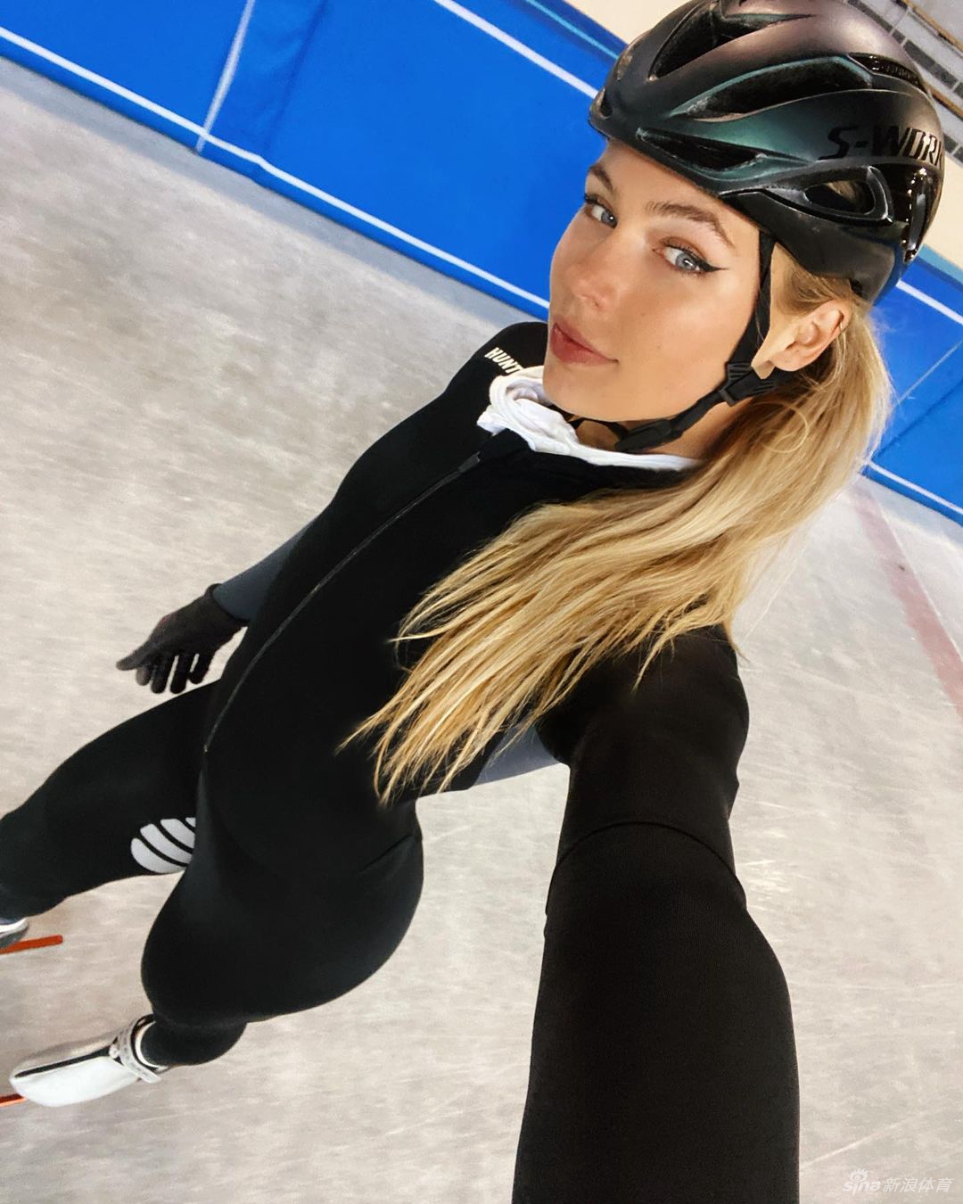 冬奥网红！荷兰速度滑冰美女冠军美照