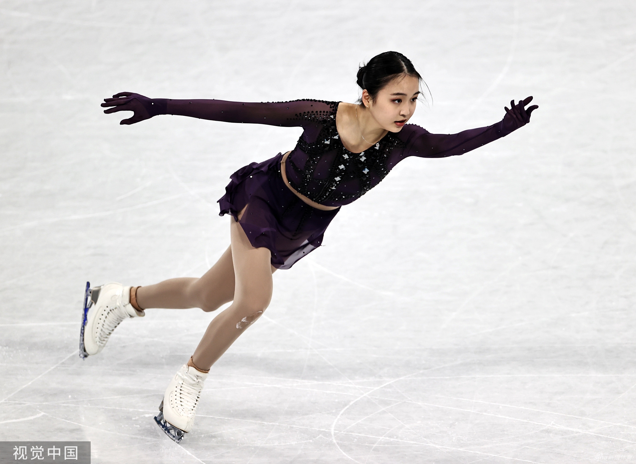 不再哭泣！朱易出战花滑女单短节目获第27