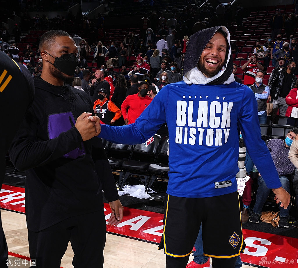 [NBA]勇士132-95开拓者 库里18分14助攻