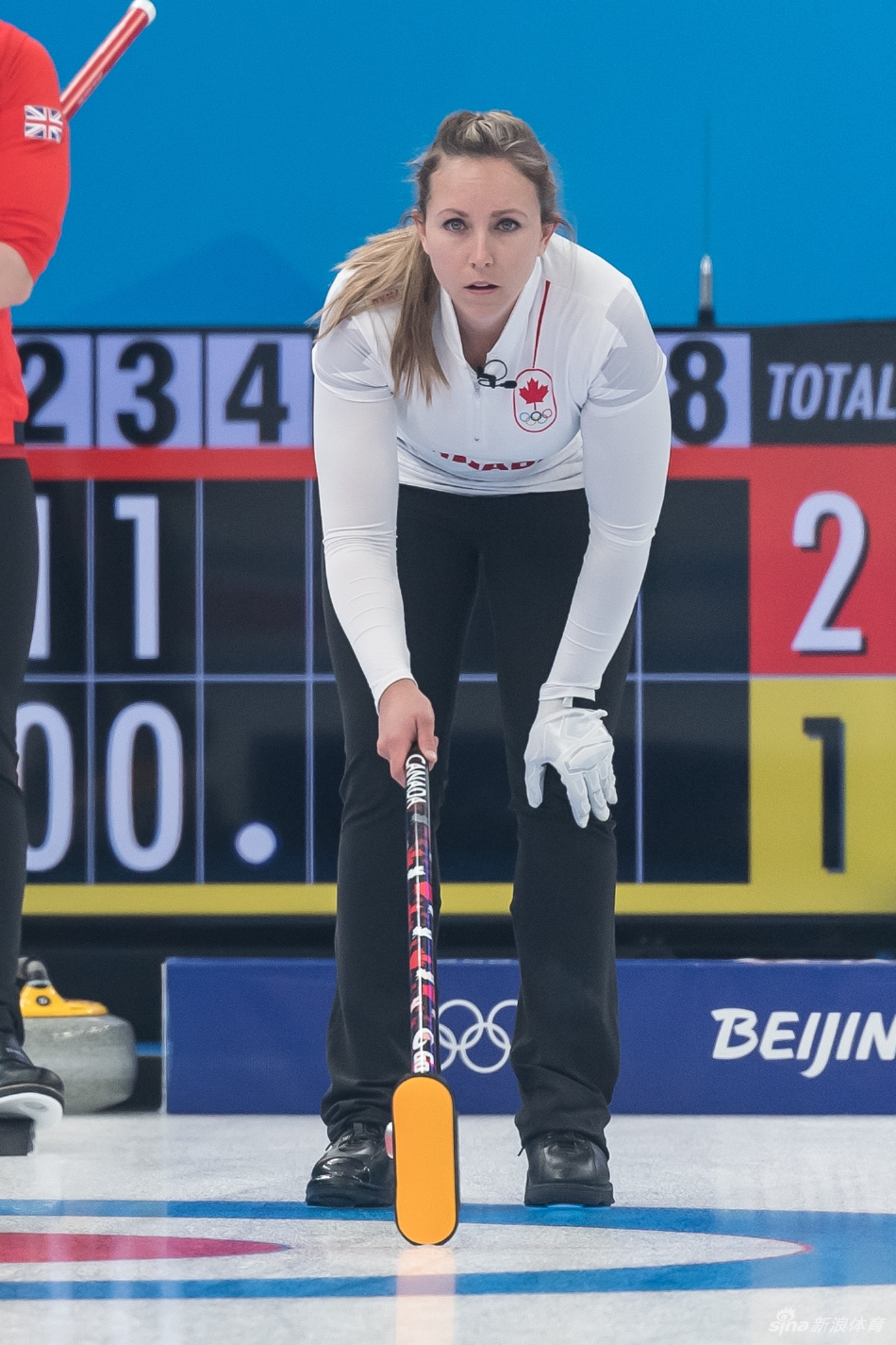 [冰壶混双]中国组合范苏圆/凌智6-8加拿大