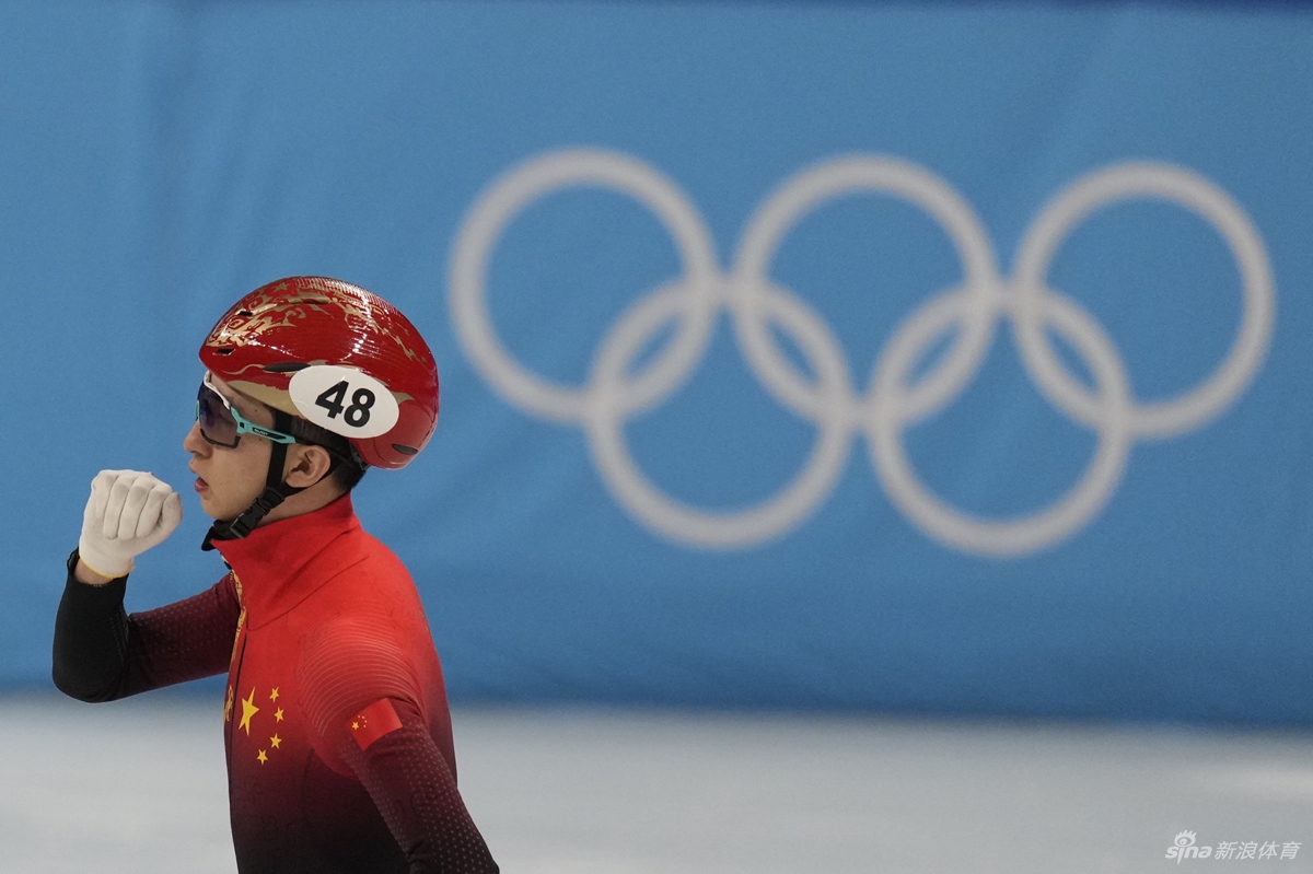 新浪直击速滑500米武大靖/任子威/孙龙晋级