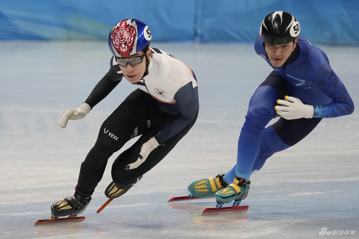 新浪直击速滑500米武大靖/任子威/孙龙晋级