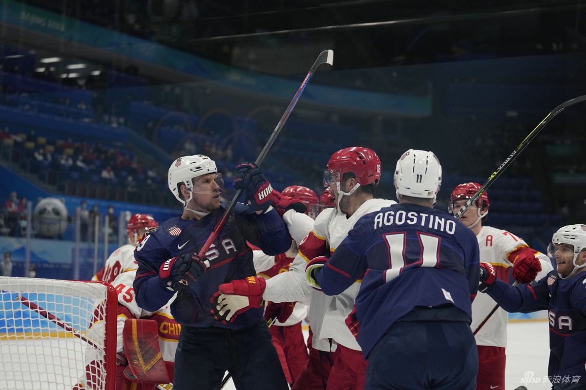 新浪直击男子冰球中国vs美国