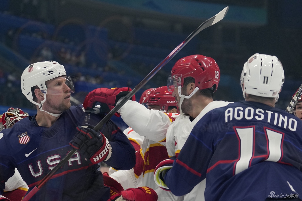 新浪直击男子冰球中国vs美国