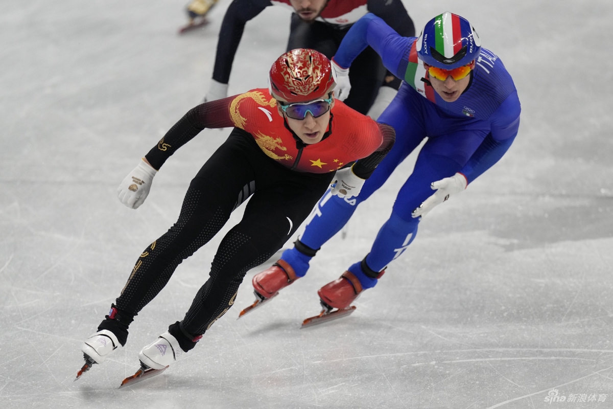 新浪直击速滑500米武大靖/任子威/孙龙晋级