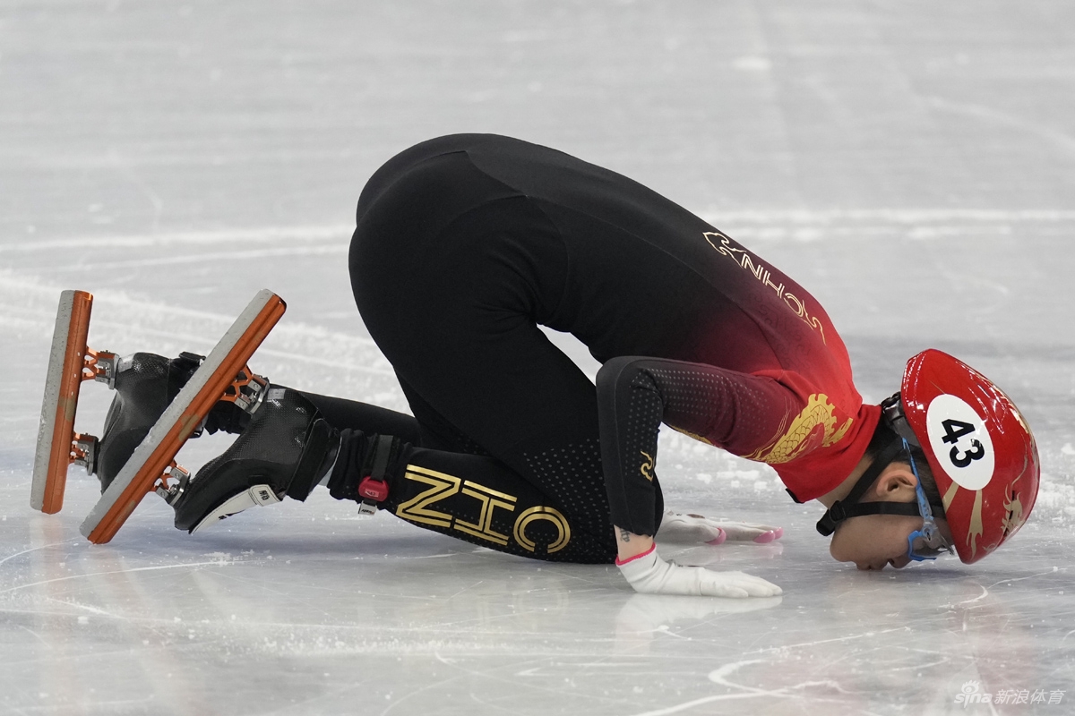 速滑女子3000米接力中国队获铜牌