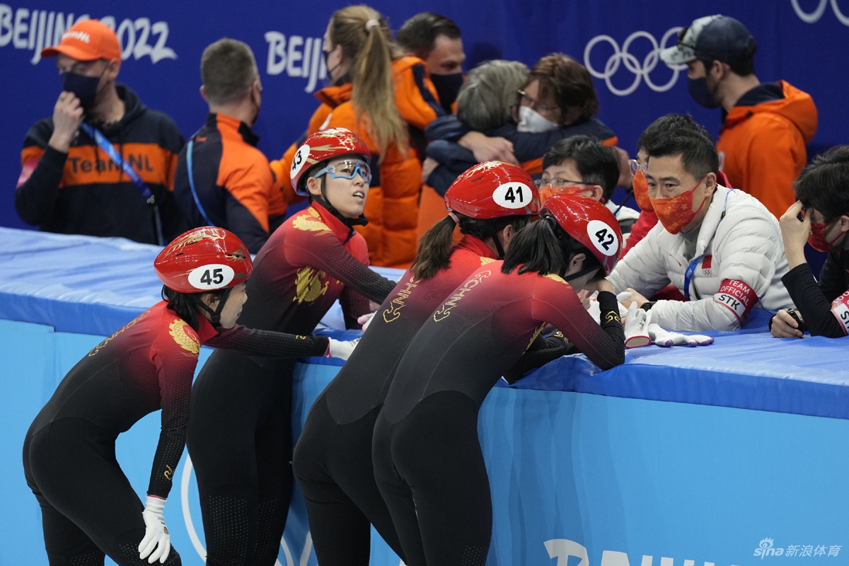 速滑女子3000米接力中国队获铜牌