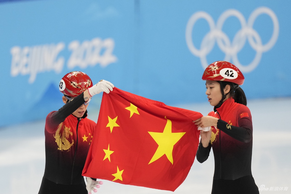 速滑女子3000米接力中国队获铜牌
