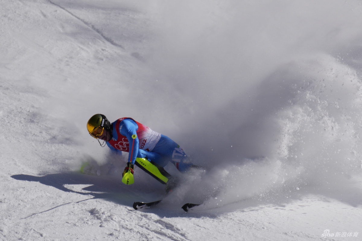新浪直击高山滑雪男子回转比赛