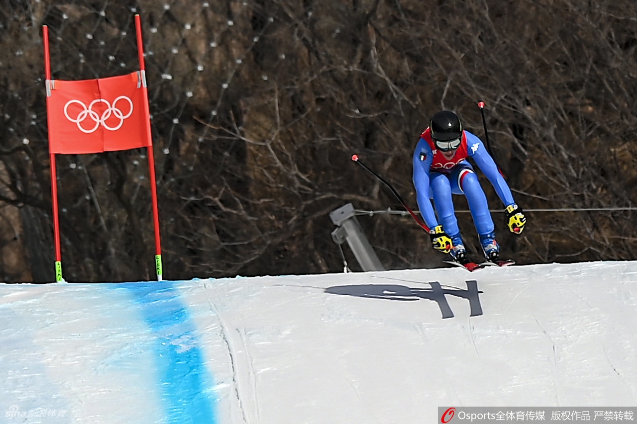 高山滑雪女子超级大回转贝赫拉米夺金