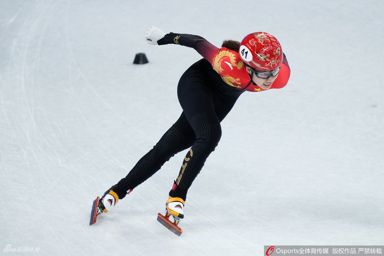 速滑1000米韩雨桐/曲春雨/张楚桐无缘晋级