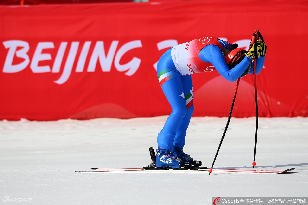 高山滑雪女子超级大回转贝赫拉米夺金