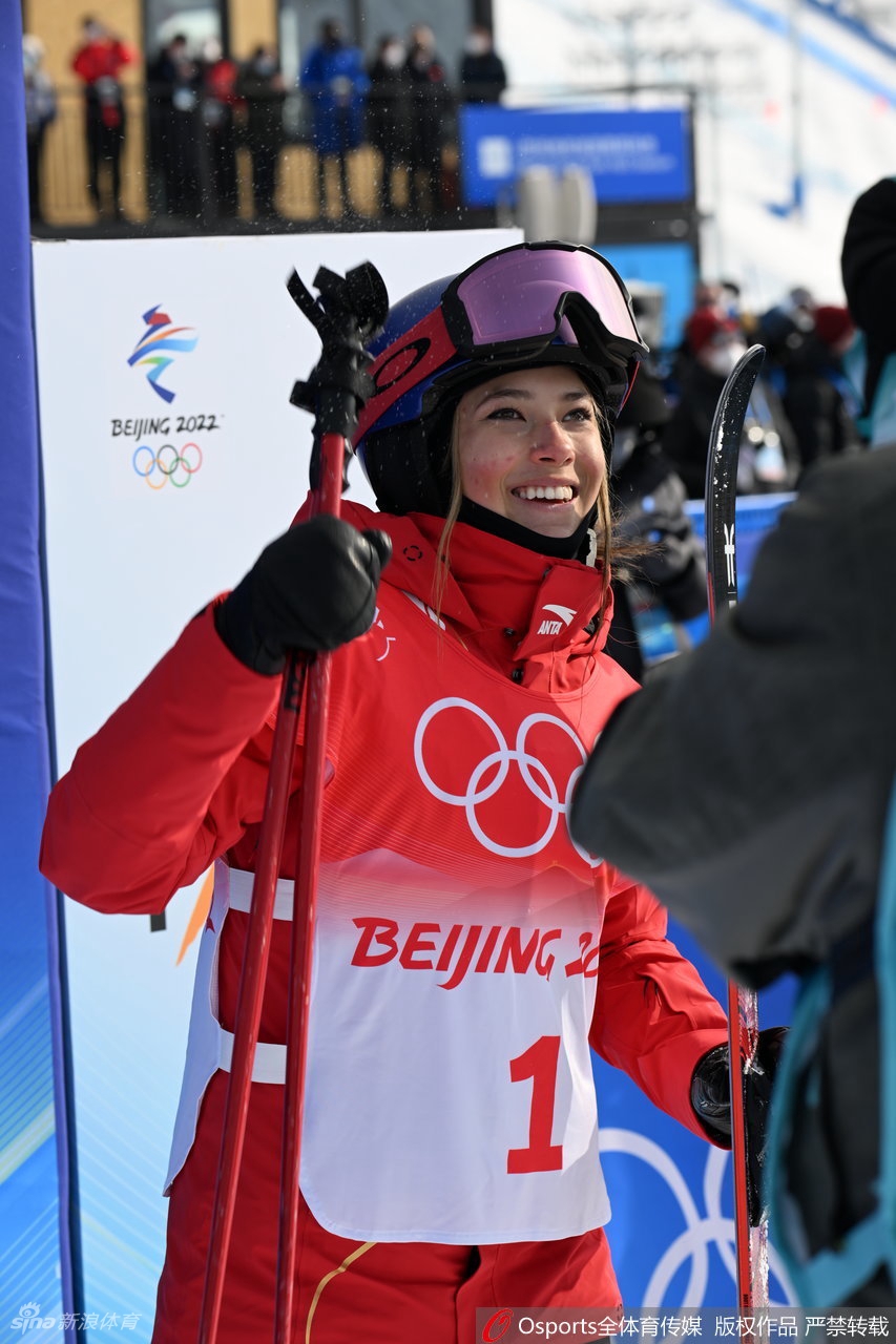 U型池资格赛：谷爱凌领衔中国3金花晋级决赛