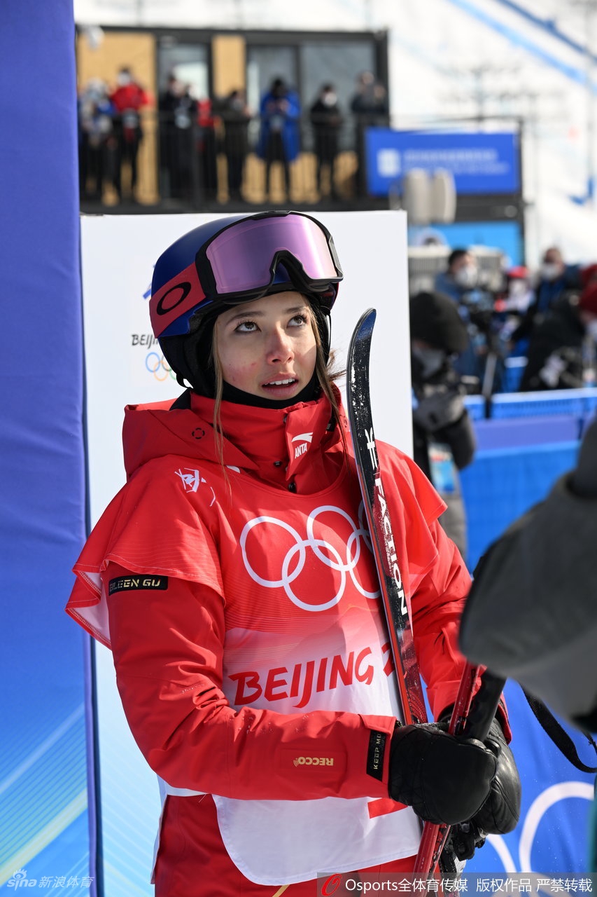 U型池资格赛：谷爱凌领衔中国3金花晋级决赛