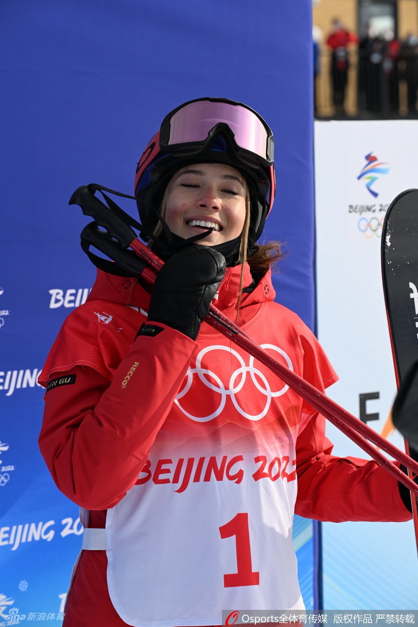 U型池资格赛：谷爱凌领衔中国3金花晋级决赛