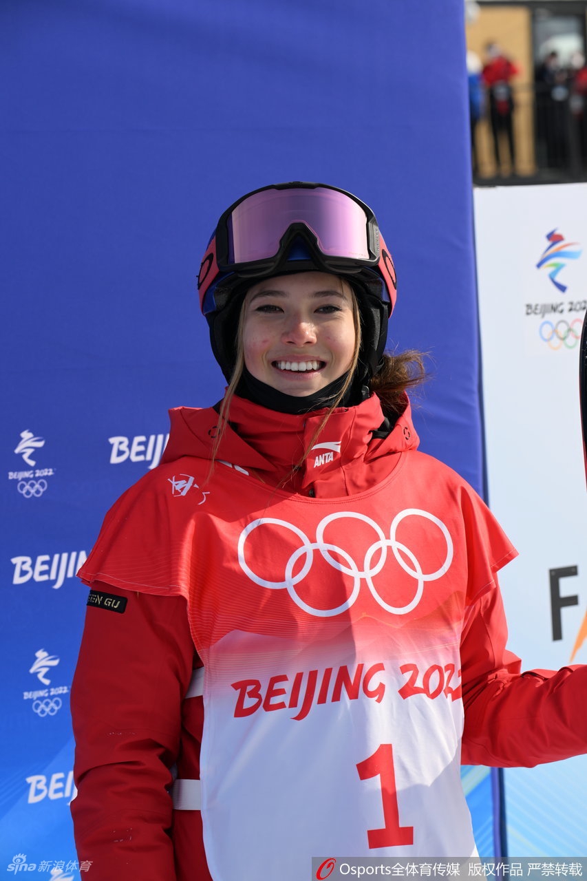 U型池资格赛：谷爱凌领衔中国3金花晋级决赛