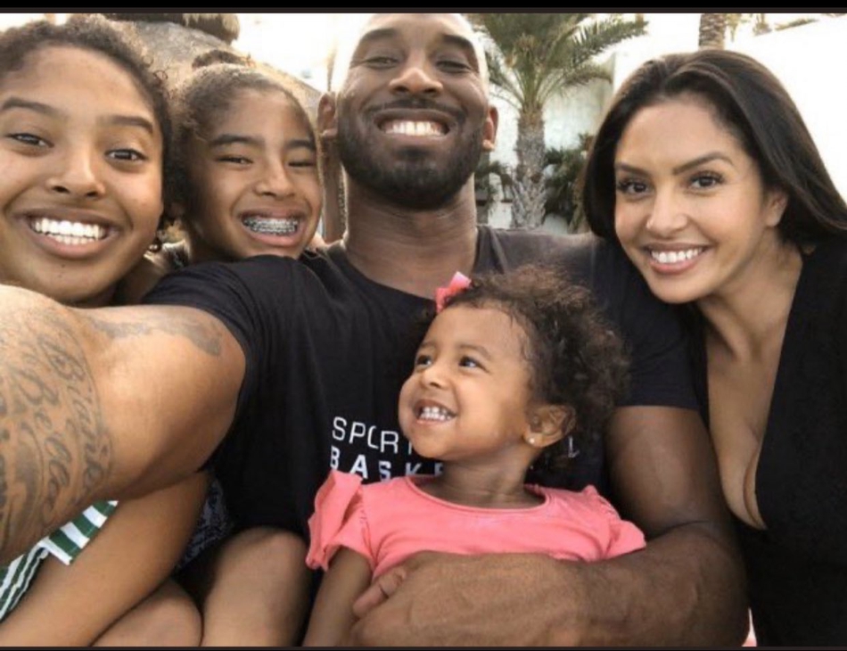 Mamba Forever！百图回顾科比生涯 传奇永不落幕