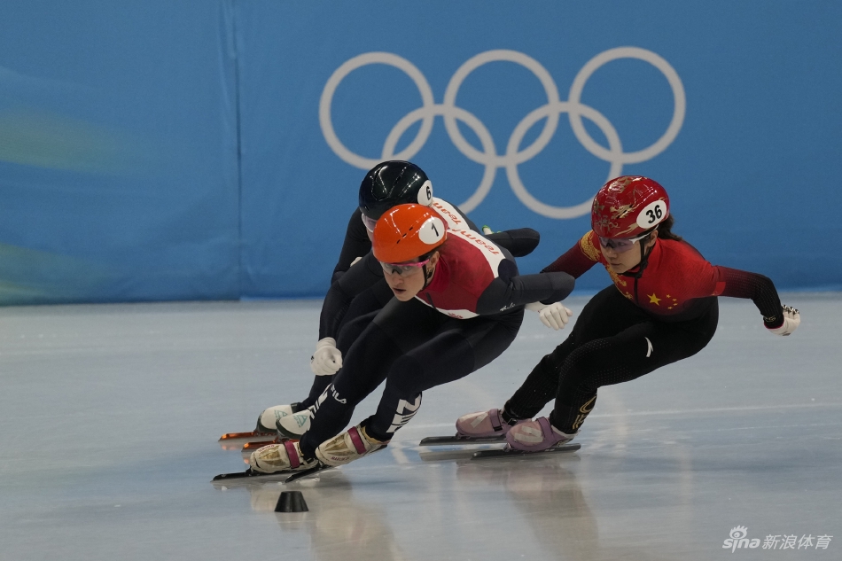 速滑1000米韩雨桐/曲春雨/张楚桐无缘晋级