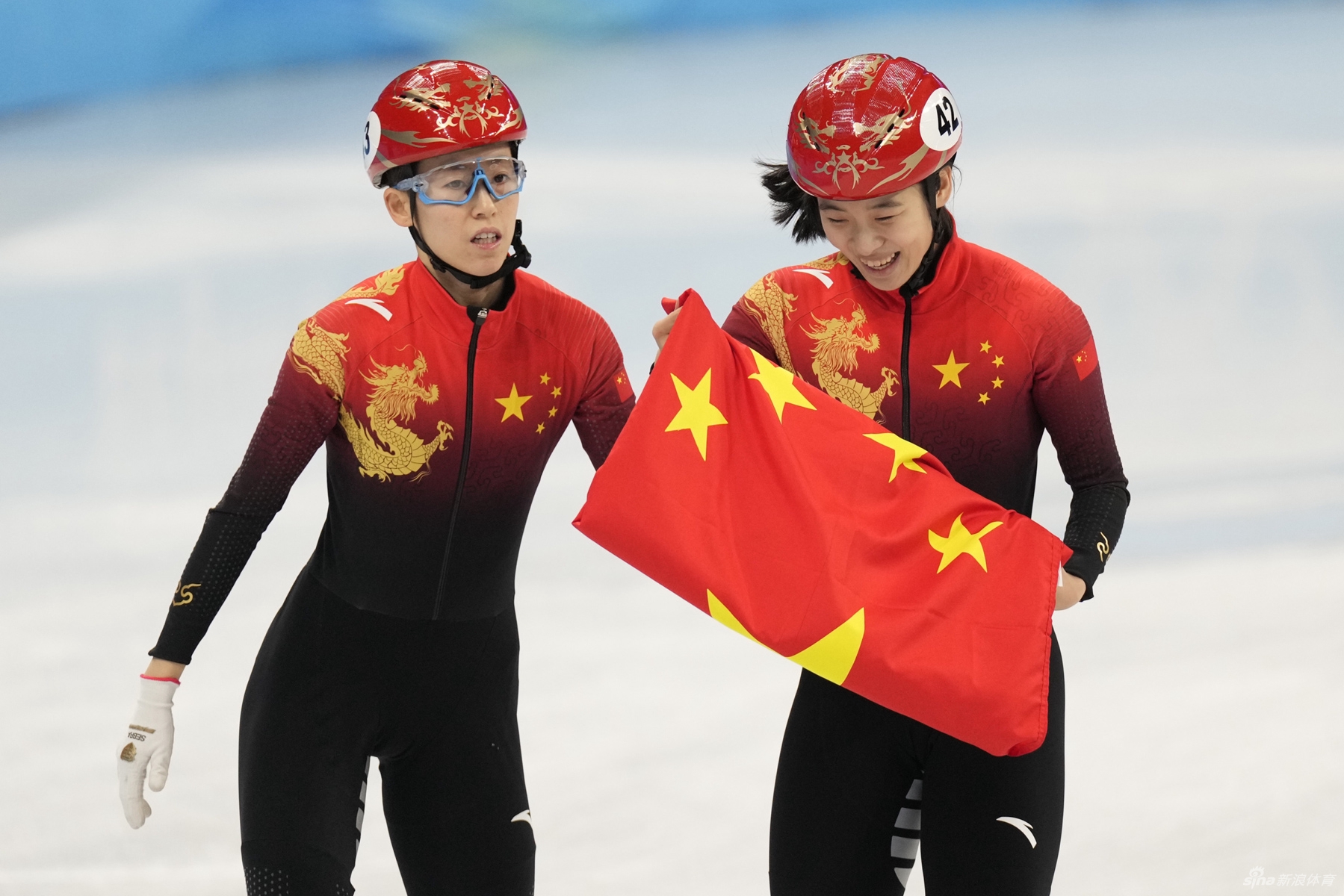 速滑女子3000米接力中国队获铜牌