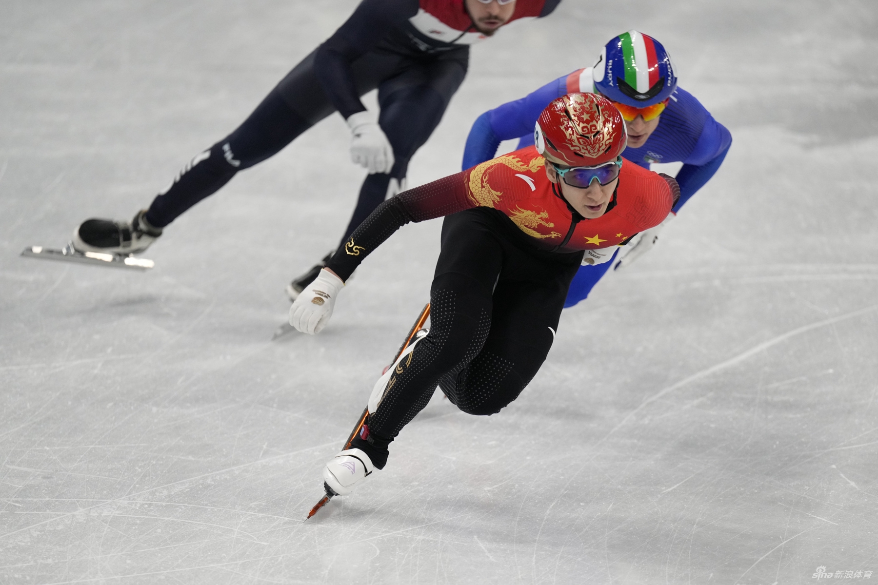 新浪直击速滑500米武大靖/任子威/孙龙晋级