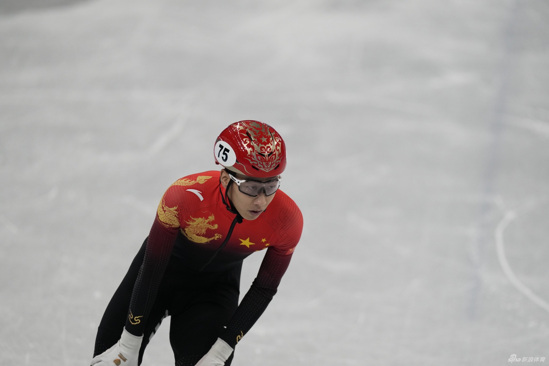 新浪直击速滑500米武大靖/任子威/孙龙晋级