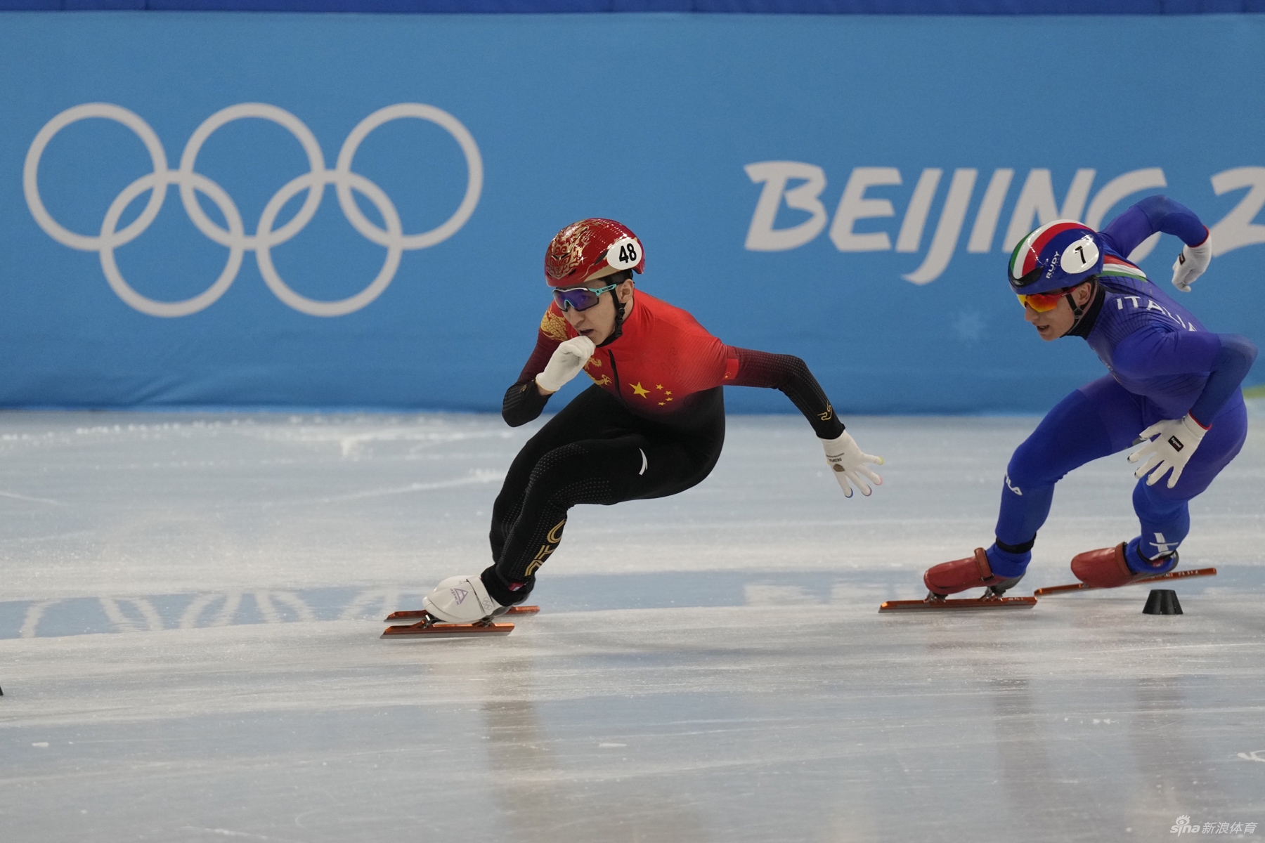 新浪直击速滑500米武大靖/任子威/孙龙晋级