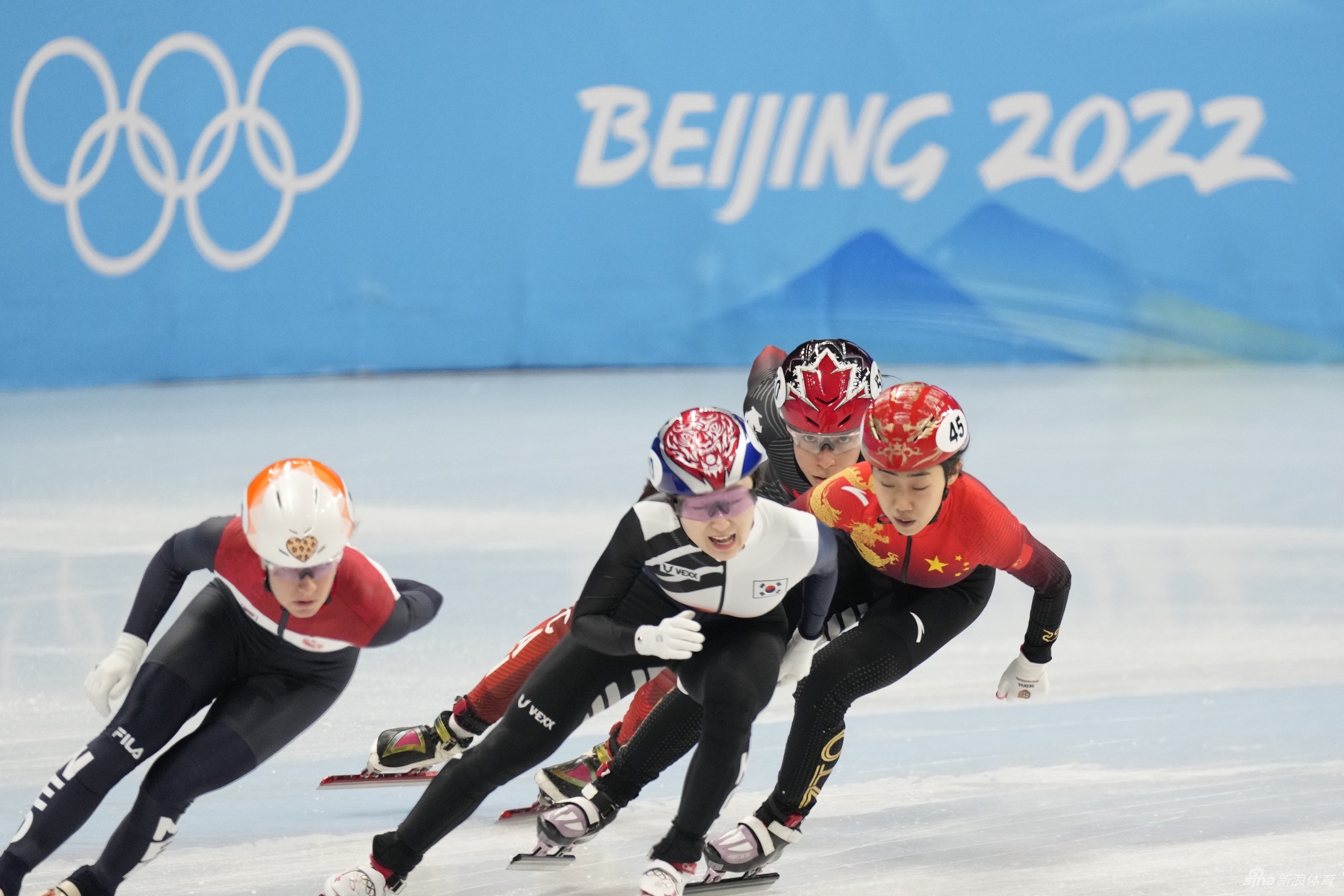 速滑女子3000米接力中国队获铜牌