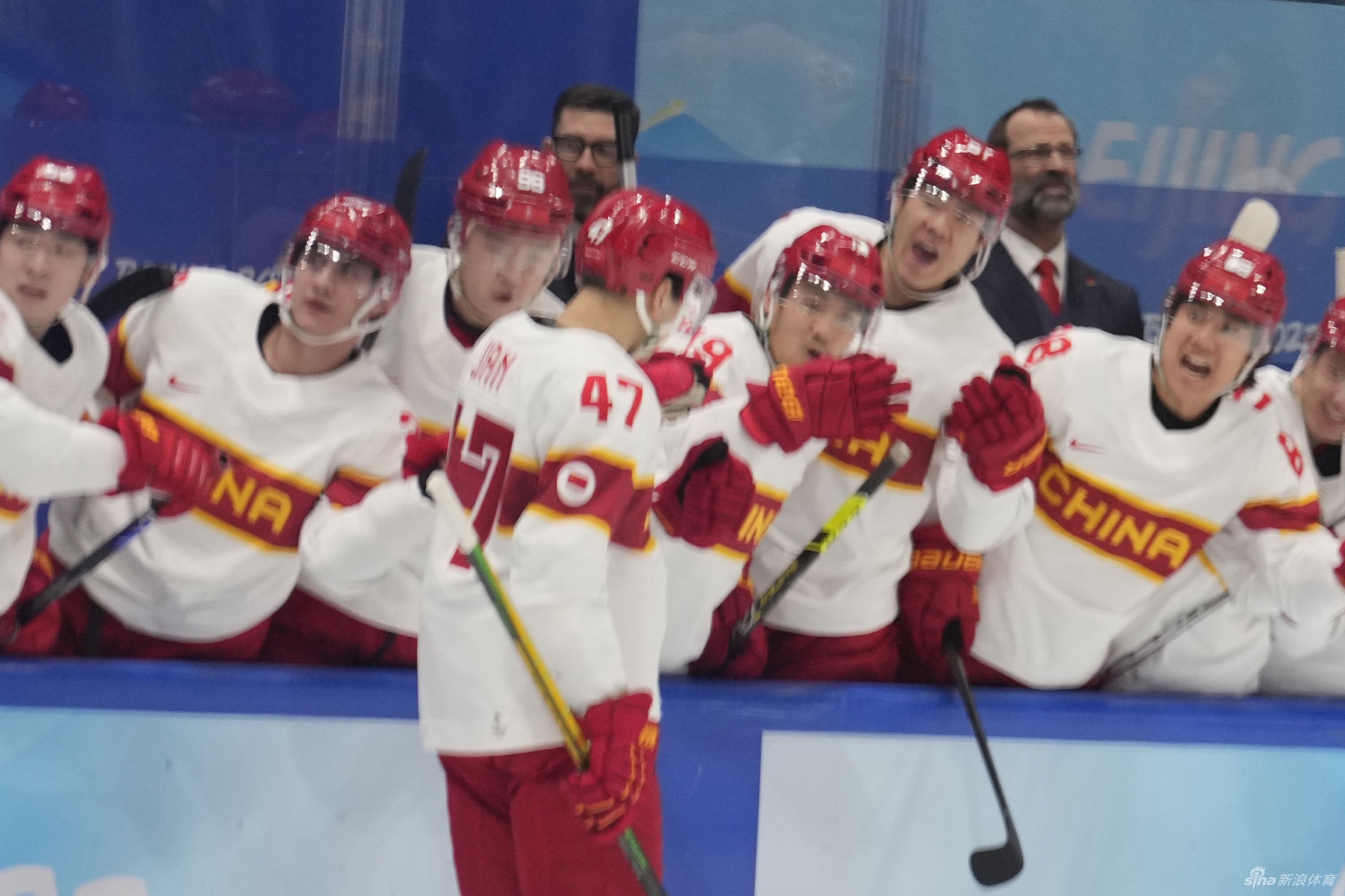 新浪直击男子冰球中国vs加拿大