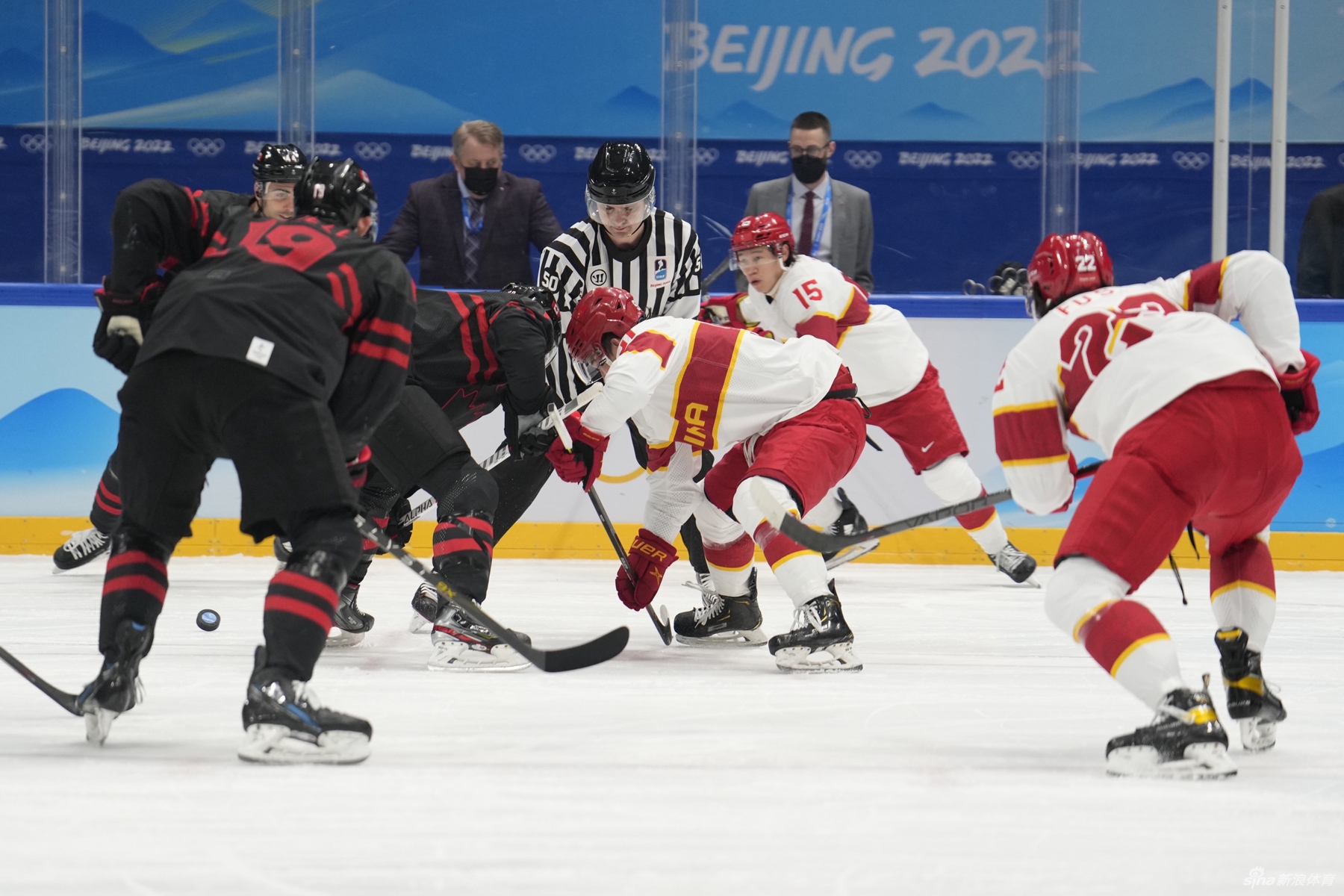 新浪直击男子冰球中国vs加拿大