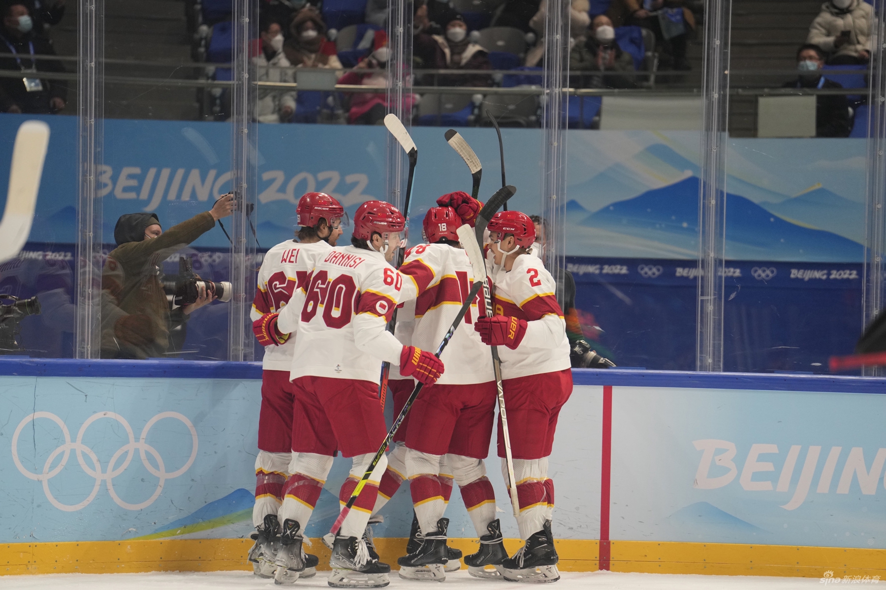 新浪直击男子冰球中国vs加拿大