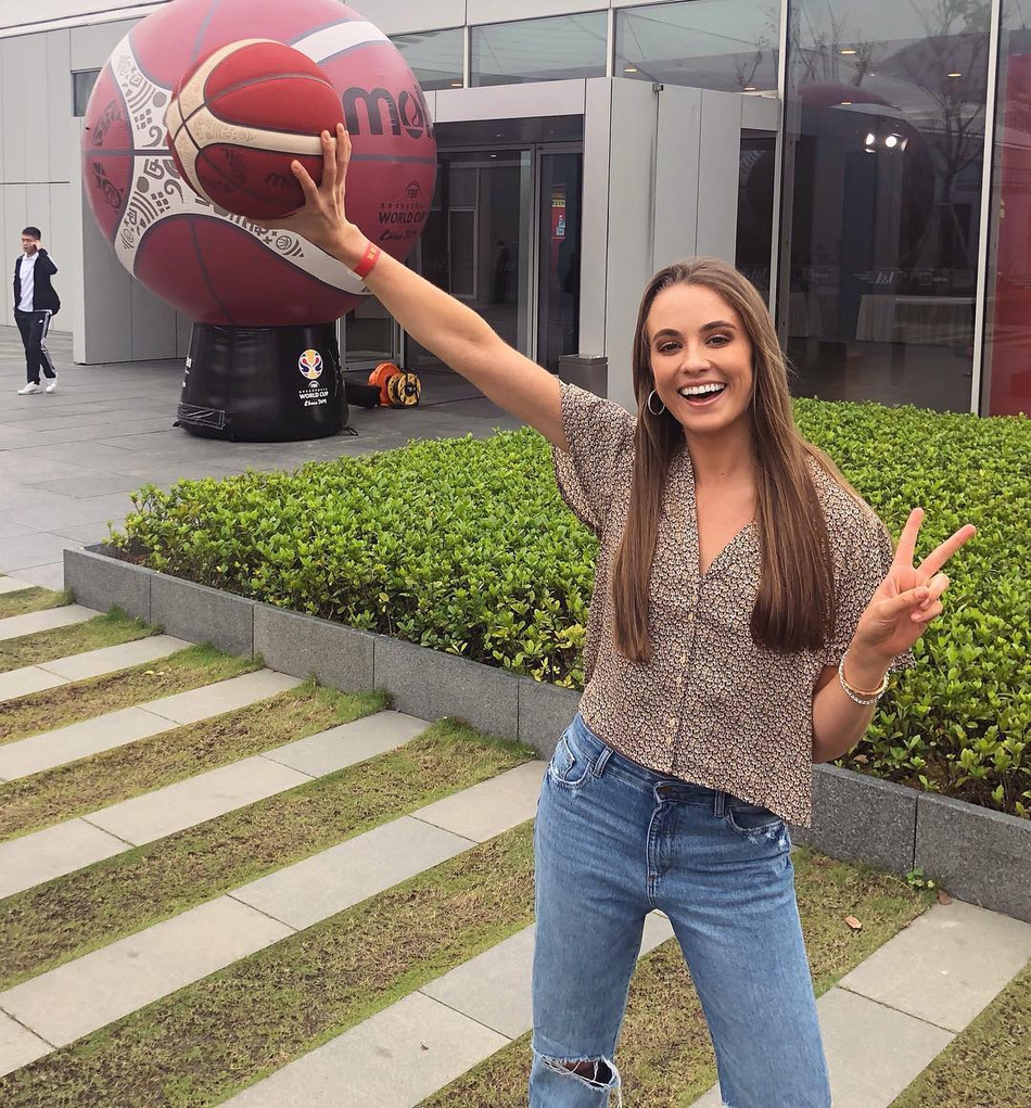 真女神！2K女主播瑞秋最新写真