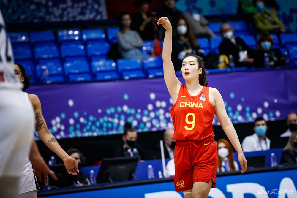 中国女篮103-70法国 3战全胜晋级世界杯