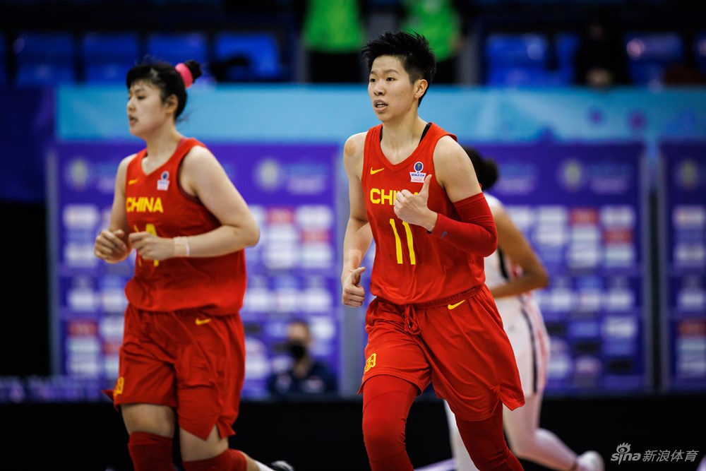 中国女篮103-70法国 3战全胜晋级世界杯