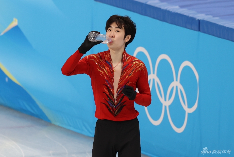 新浪直击男单自由滑金博洋获第四