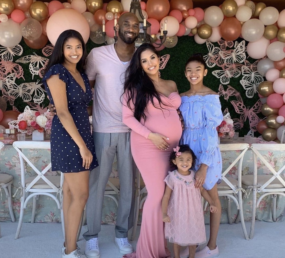 Mamba Forever！百图回顾科比生涯 传奇永不落幕