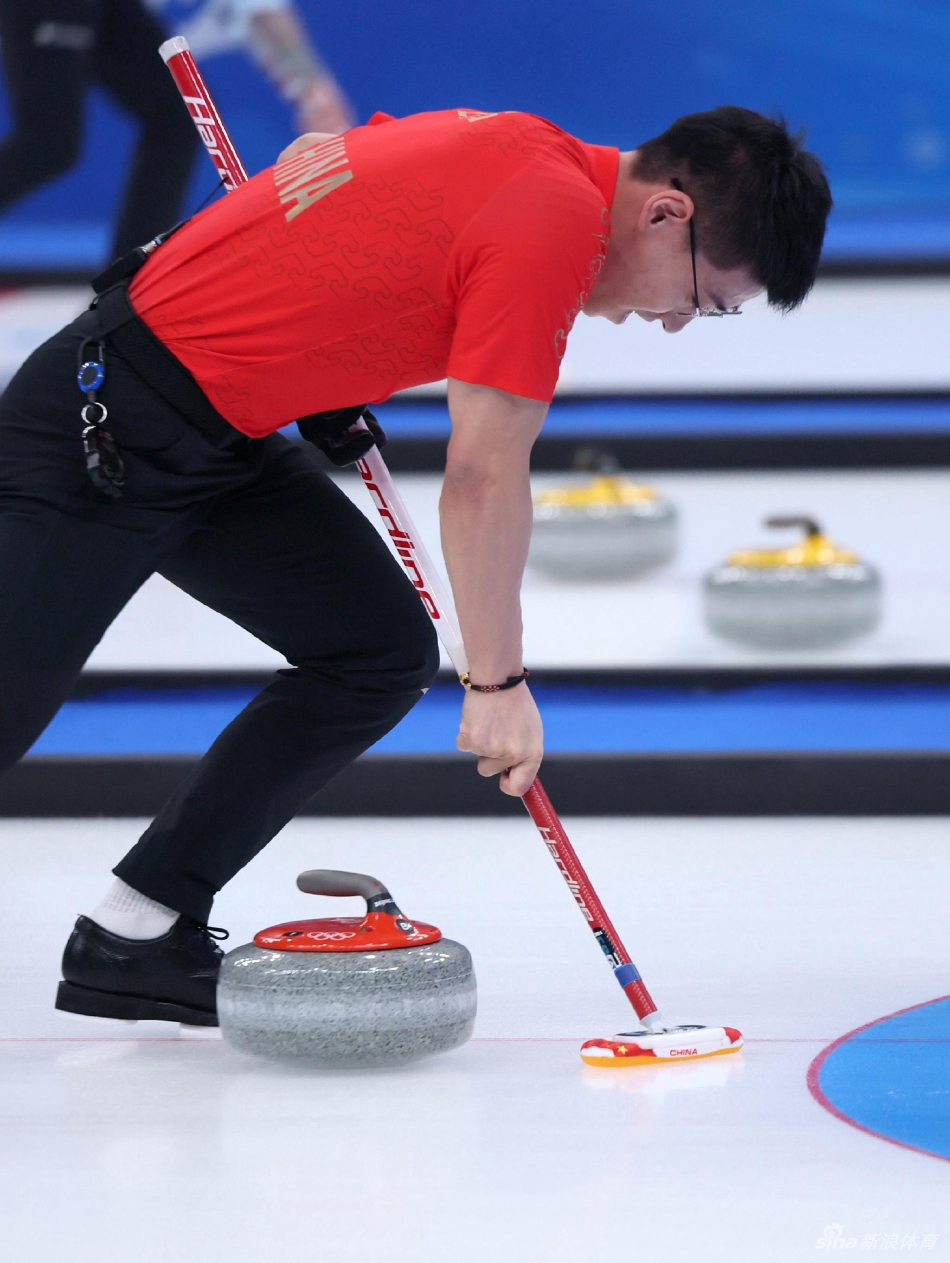 [冰壶混双]中国组合范苏圆/凌智6-8加拿大