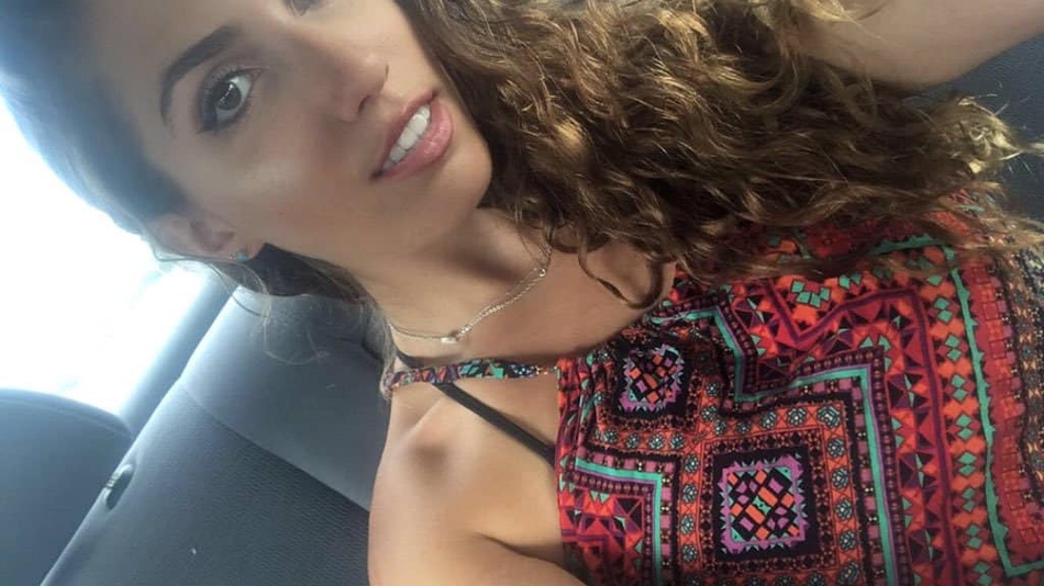 高颜值小姐姐调戏6号秀遭拒!但这暧昧合影哪来的