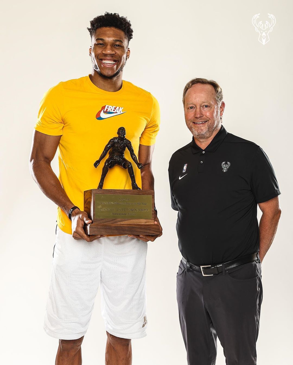 字母哥DPOY写真！兄弟齐上阵