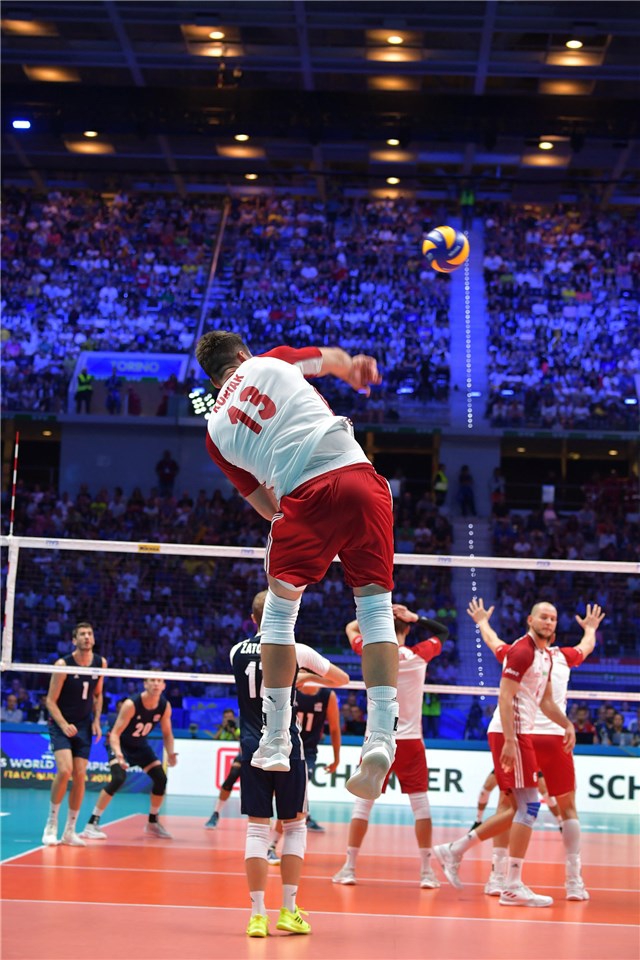 男排世锦赛波兰3-2美国进决赛