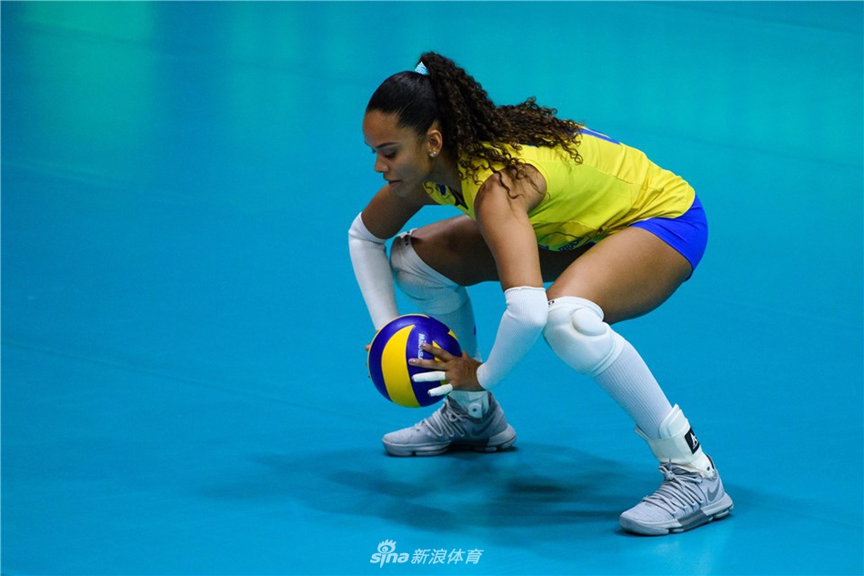 瑞士赛巴西女排2-3波兰