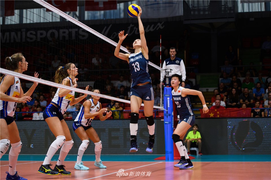 瑞士赛中国女排0-3意大利