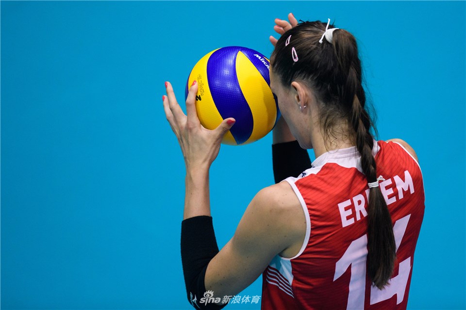 瑞士赛中国女排1-3土耳其