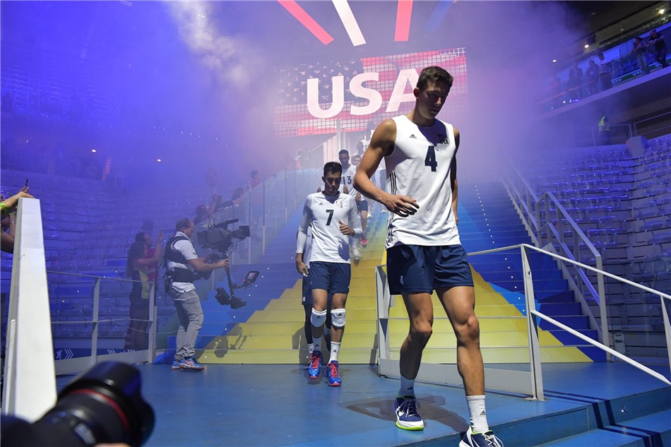 男排世锦赛美国3-0俄罗斯