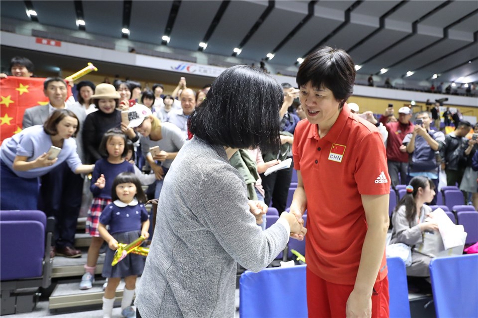 世锦赛官方大片回顾女排首秀